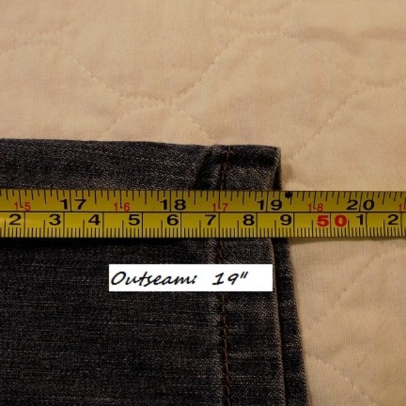L.L. BEAN Women's, Jean Shorts, Sz 10R,  Blue - Picture 13 of 13